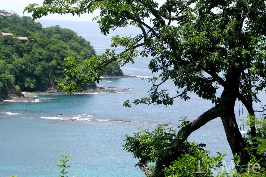 Four-Seasons-Costa-Rica-Papagayo-ocean-bay-area.jpg