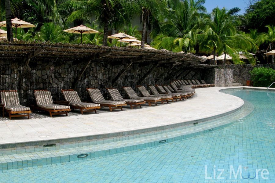 Four-Seasons-Costa-Rica-Papagayo-pool.jpg