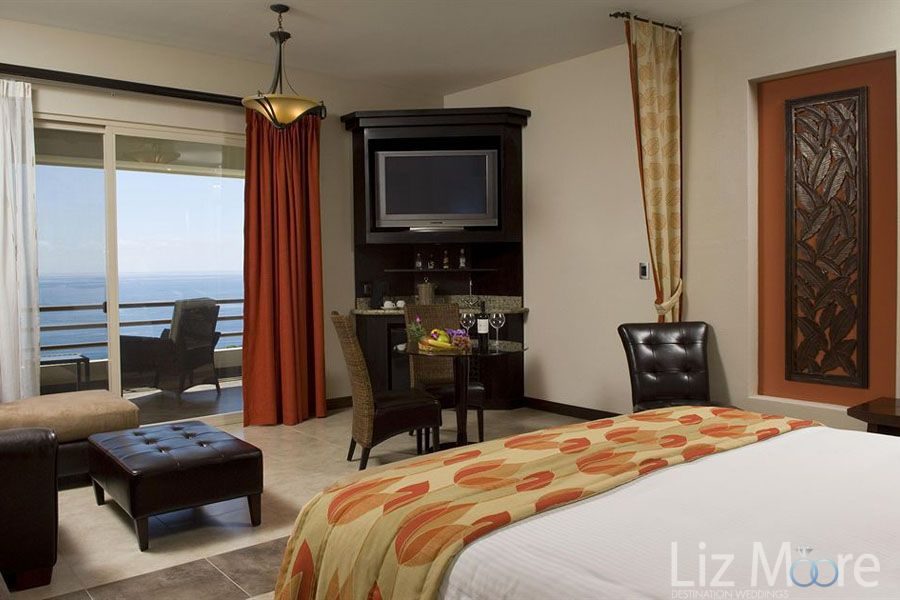 Hotel-Parador-Resort-Spa-Bedroom.jpg