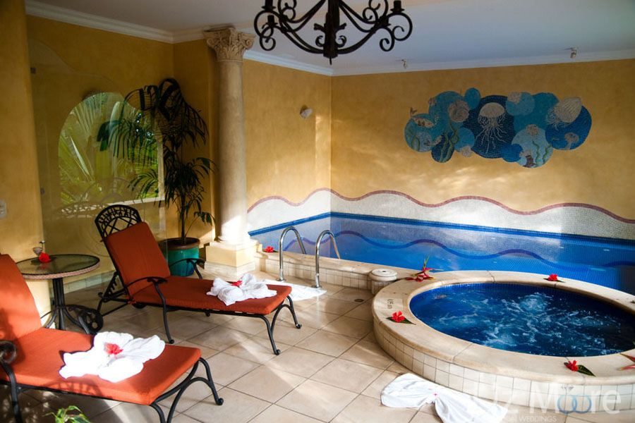 Hotel-Parador-Resort-Spa-plunge-pool.jpg