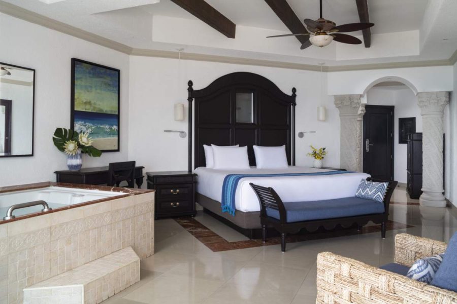 Hyatt-Zilara-Cancun-Ocean-Front-Junior-Suite-King-1