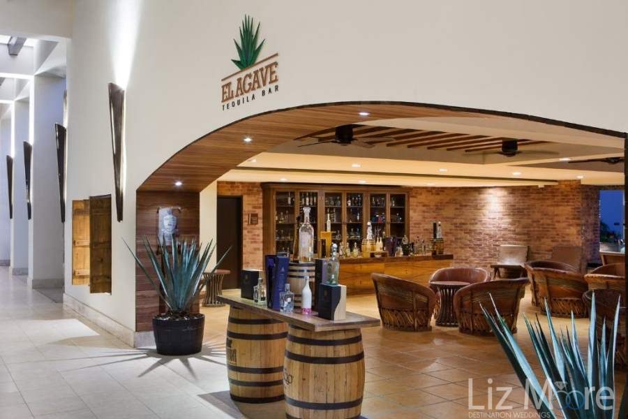 Hyatt-Ziva-Los-Cabos-Tequila-Bar.jpg