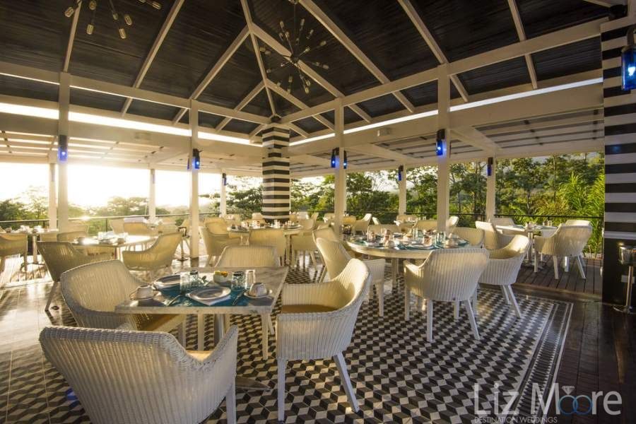 Nayara-Resort-Spa-and-Gardens-Dining.jpg