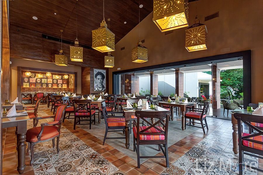 Planet-Hollywood-Costa-Rica-restaurant-dining-area.jpg