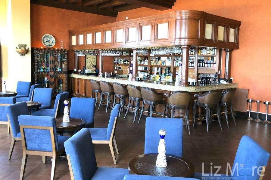 Pueblo-Bonito-Sunset-Los-Cabos-Bar.jpg