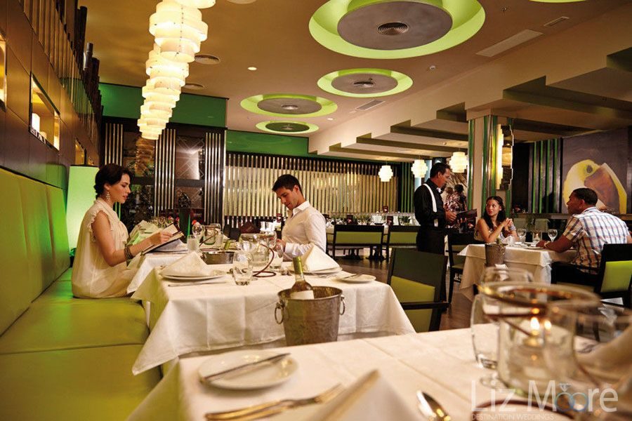 Riu-Guanacaste-Costa-Rica-evening-dining-restaurant.jpg