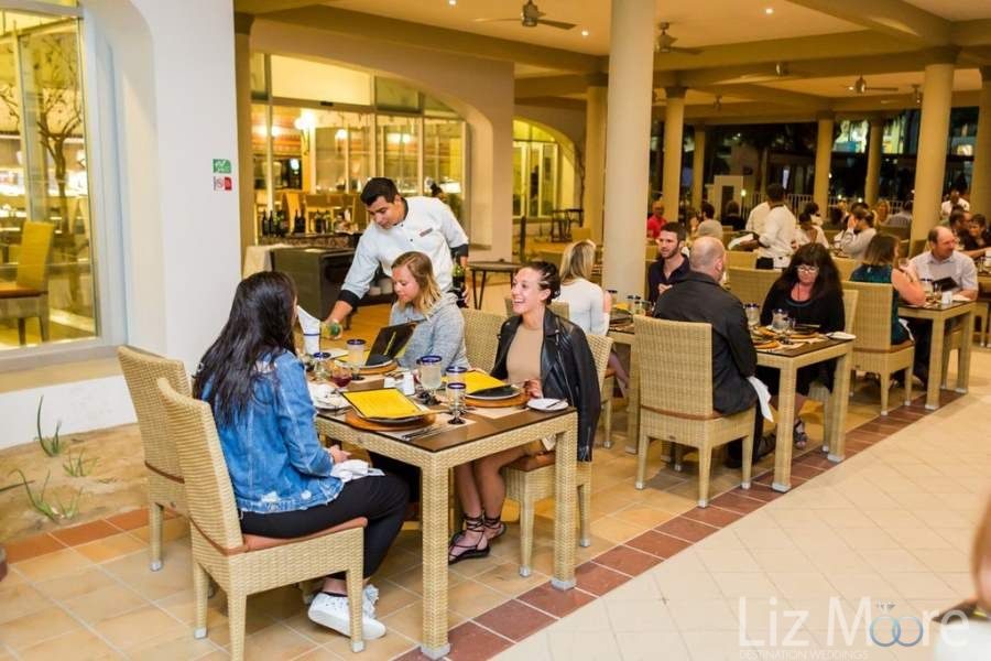 Riu-Palace-Los-Cabos-Dining.jpg