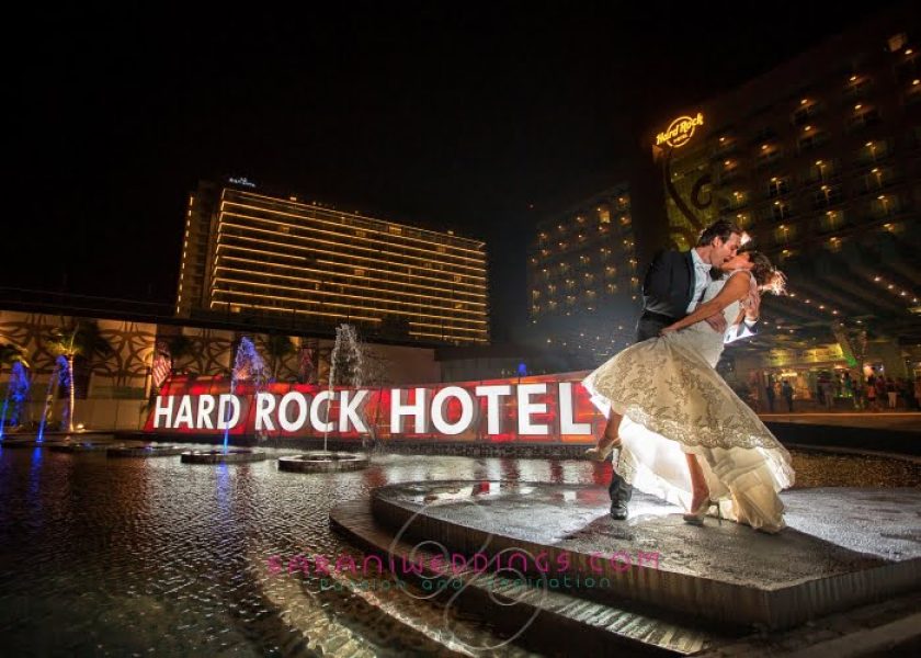 Saran-Weddings.com_-700x500_c