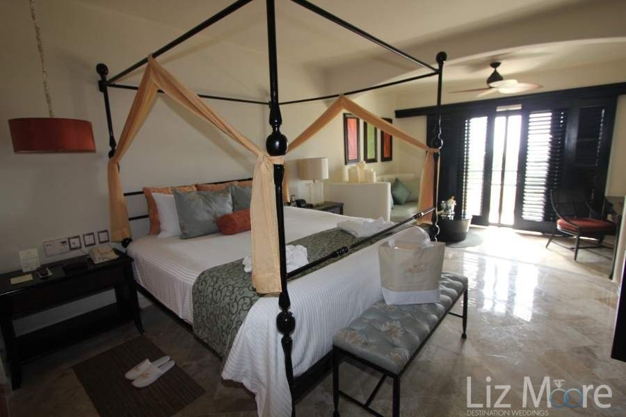 Secrets-Maroma-Beach-Room-2.jpg