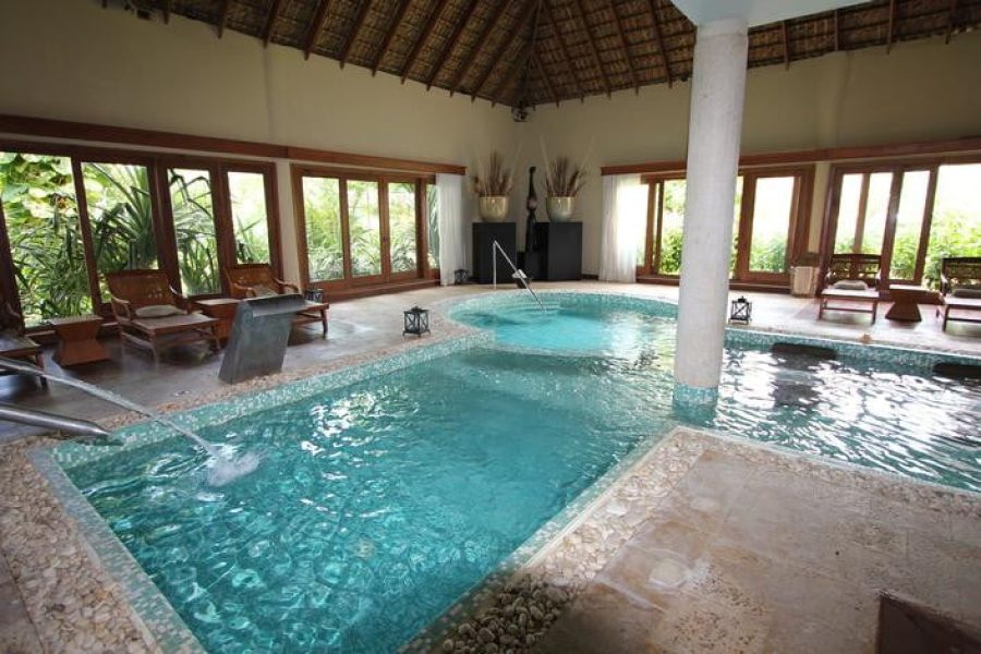 WEBIMG123148_SpaPool_121123143204.jpg
