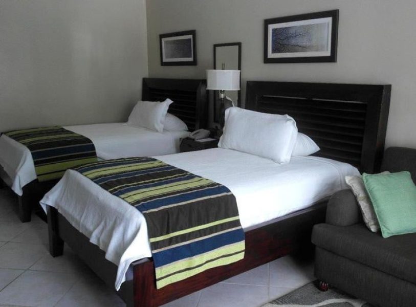 WEBIMG134149_DeluxeRoom_131005171049.jpg
