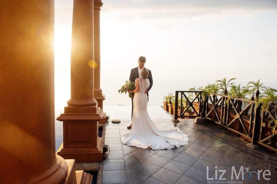 Zephyr-Palace-wedding-couple-sunset.jpg