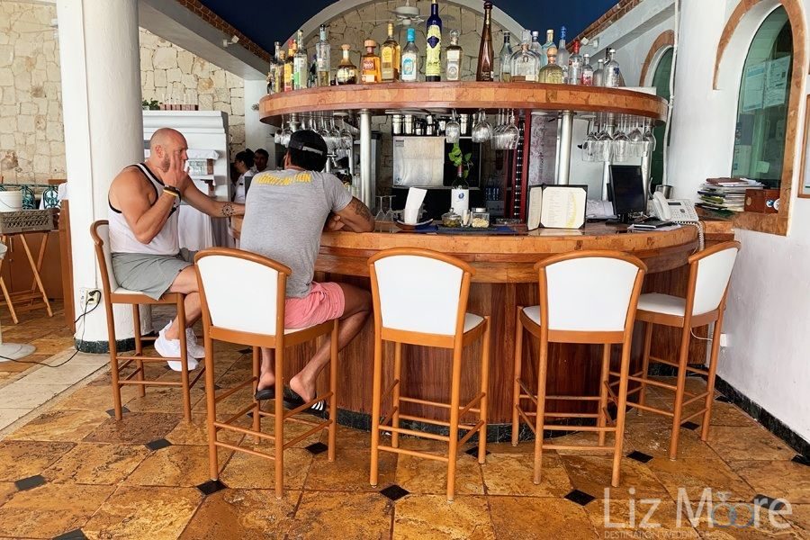 Zoetry-Villa-Rolandi-lobby-bar.jpg