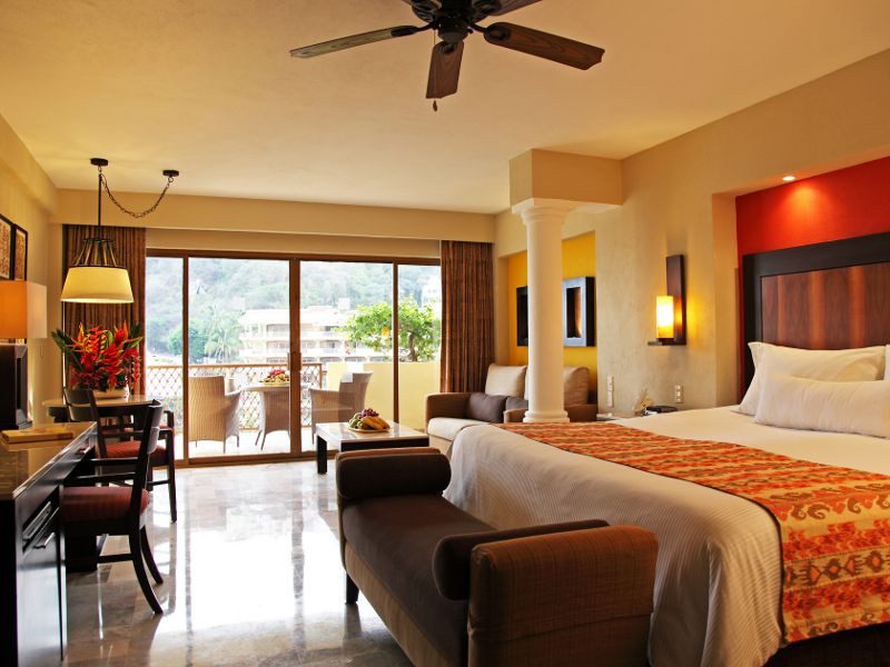 room-331-junior-suite-hotel-barcelo-puerto-vallarta54-29865.jpg